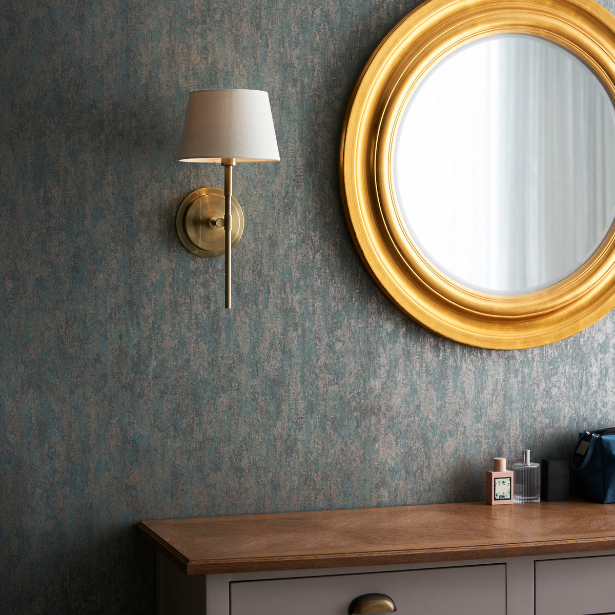 103355 Rennes & Cici Wall Light Brass Ivory