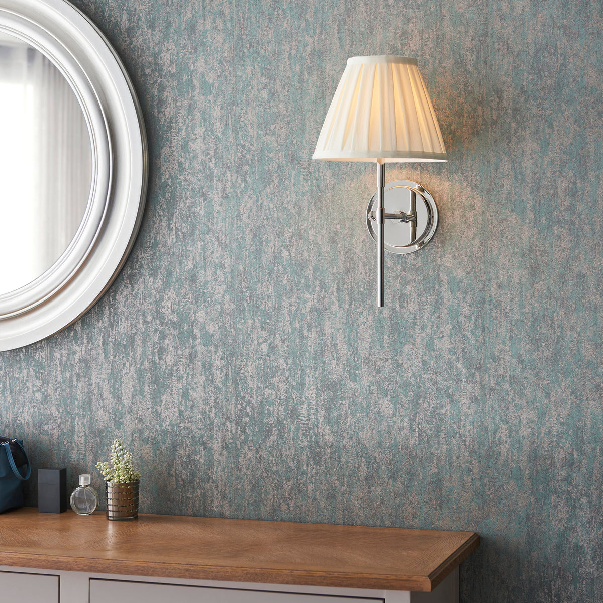 103356 Rennes & Carla Wall Light Nickel Cream