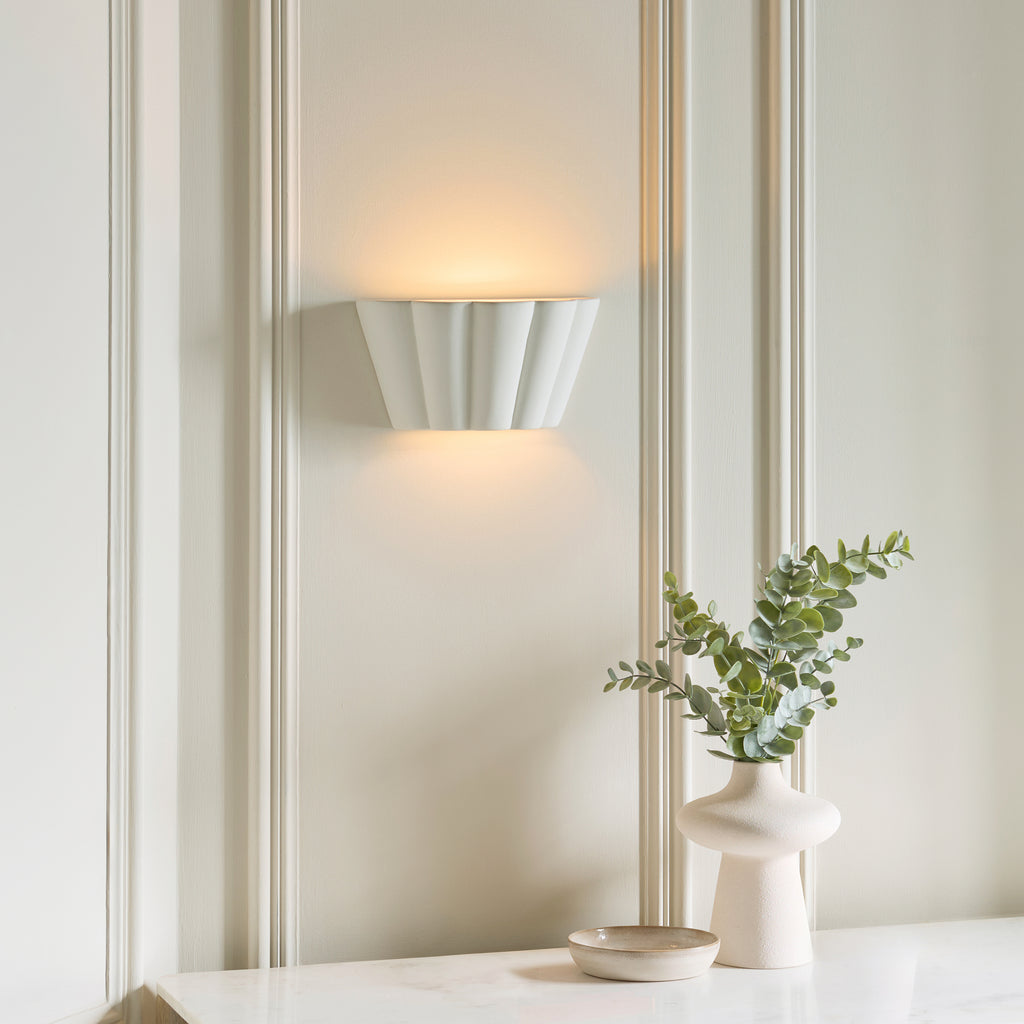 106615 Babylon Wall Light Ceramic