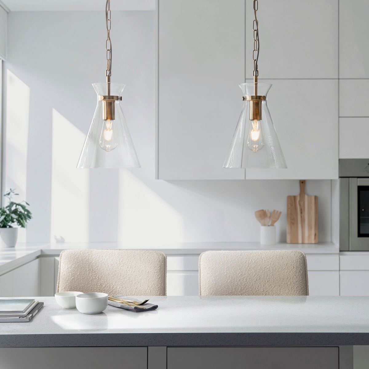 112859 Harlow Pendant Brass