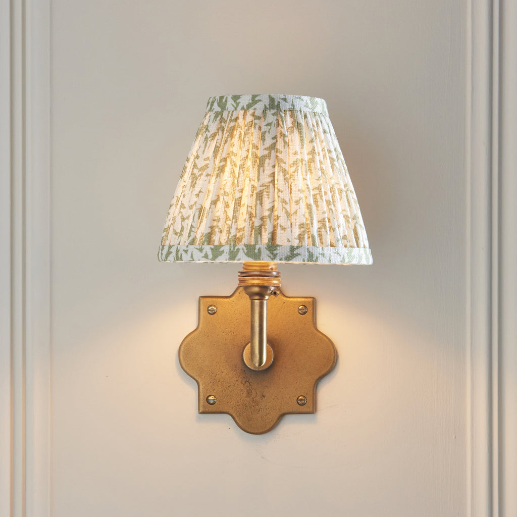 113791 Anvil Angle & Leaf 16cm Wall Light Brass Green
