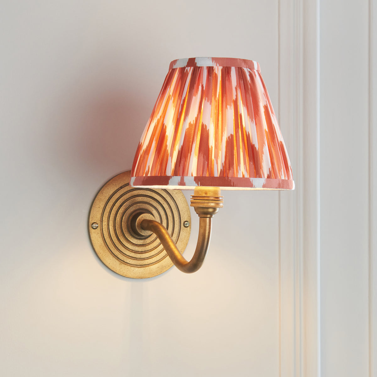 114096 Ripple Curve & Zigzag 16cm Wall Light Brass Orange