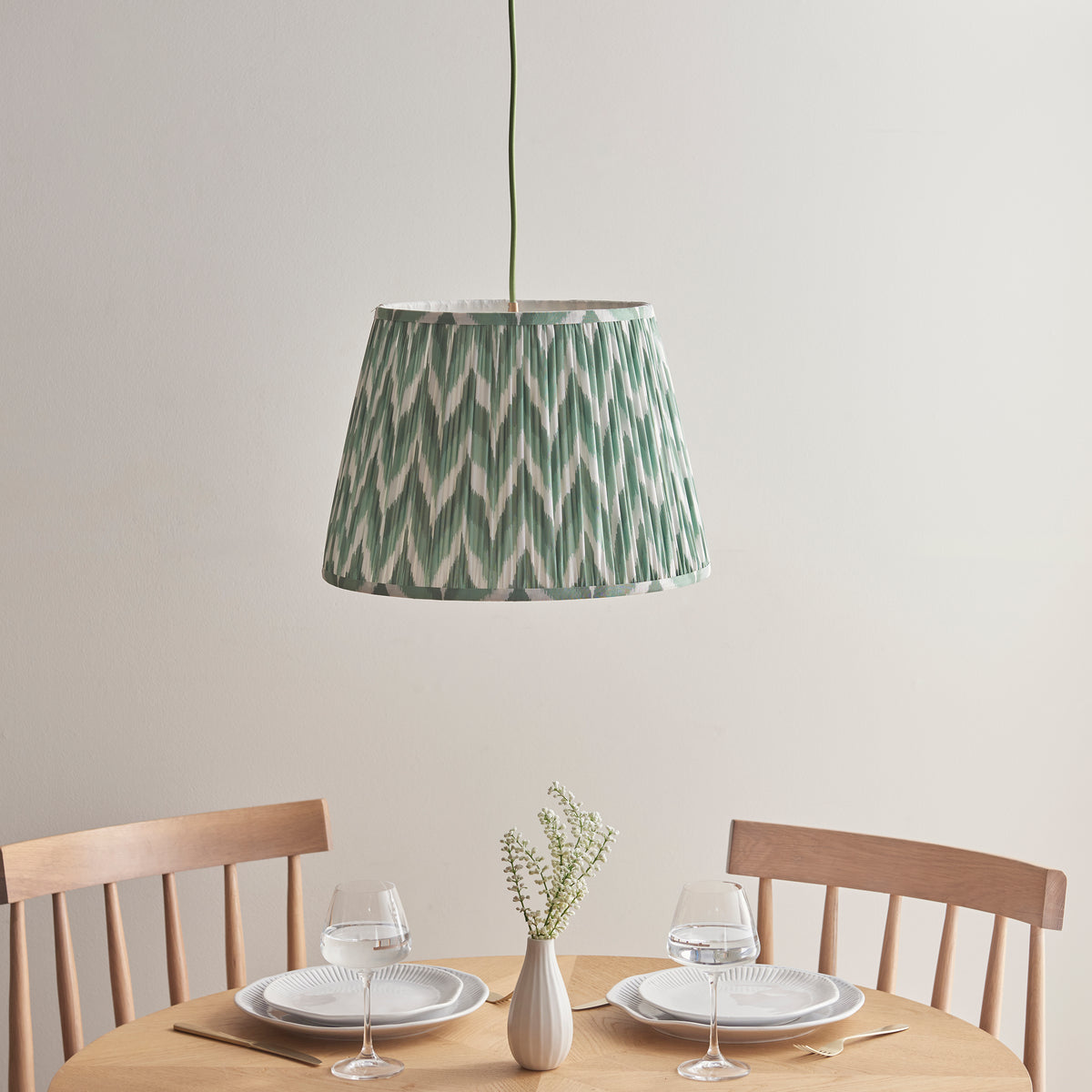 114257 Eltham & Zigzag 40cm Pendant Brass Green