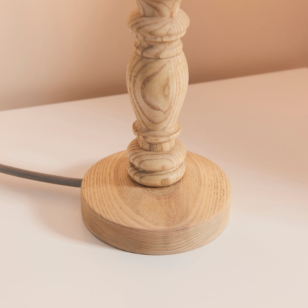 114285 Bibury & Leaf 20cm Table Lamp Wood Green