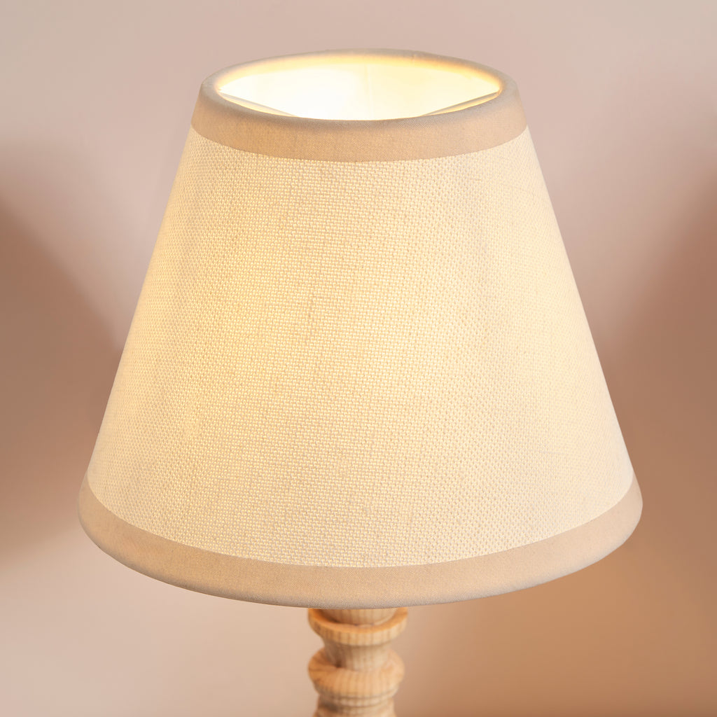 114296 Bibury & Ivy 20cm Table Lamp Wood White