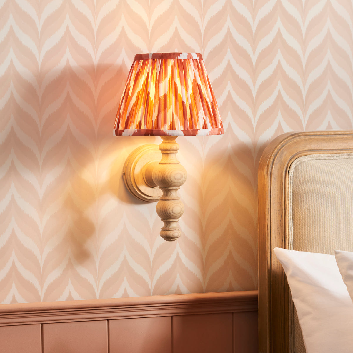 114328 Bibury & Zigzag 20cm Wall Light Wood Orange