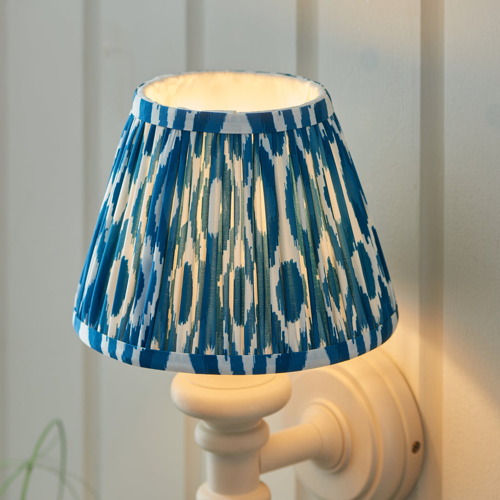 114446 Carnaby & Ikat 20cm Wall Light White Blue