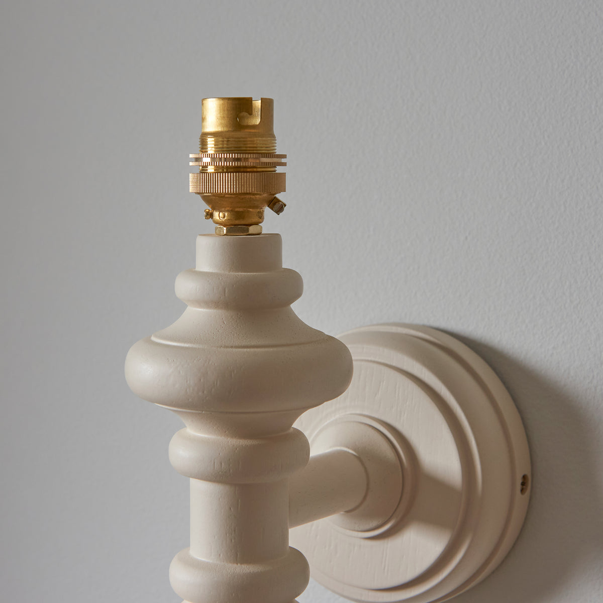 114450 Carnaby & Ikat 20cm Wall Light White