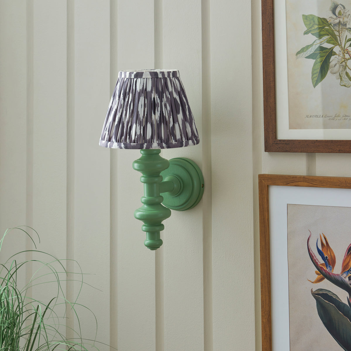 114464 Carnaby & Ikat 20cm Wall Light Green Grey