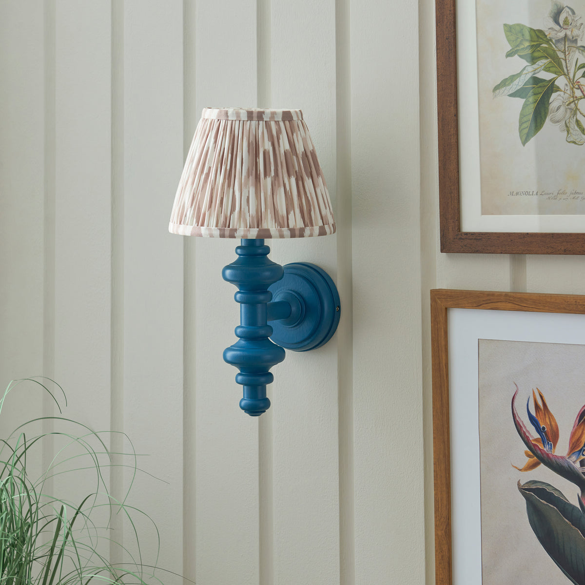 114487 Carnaby & Ikat 20cm Wall Light Blue