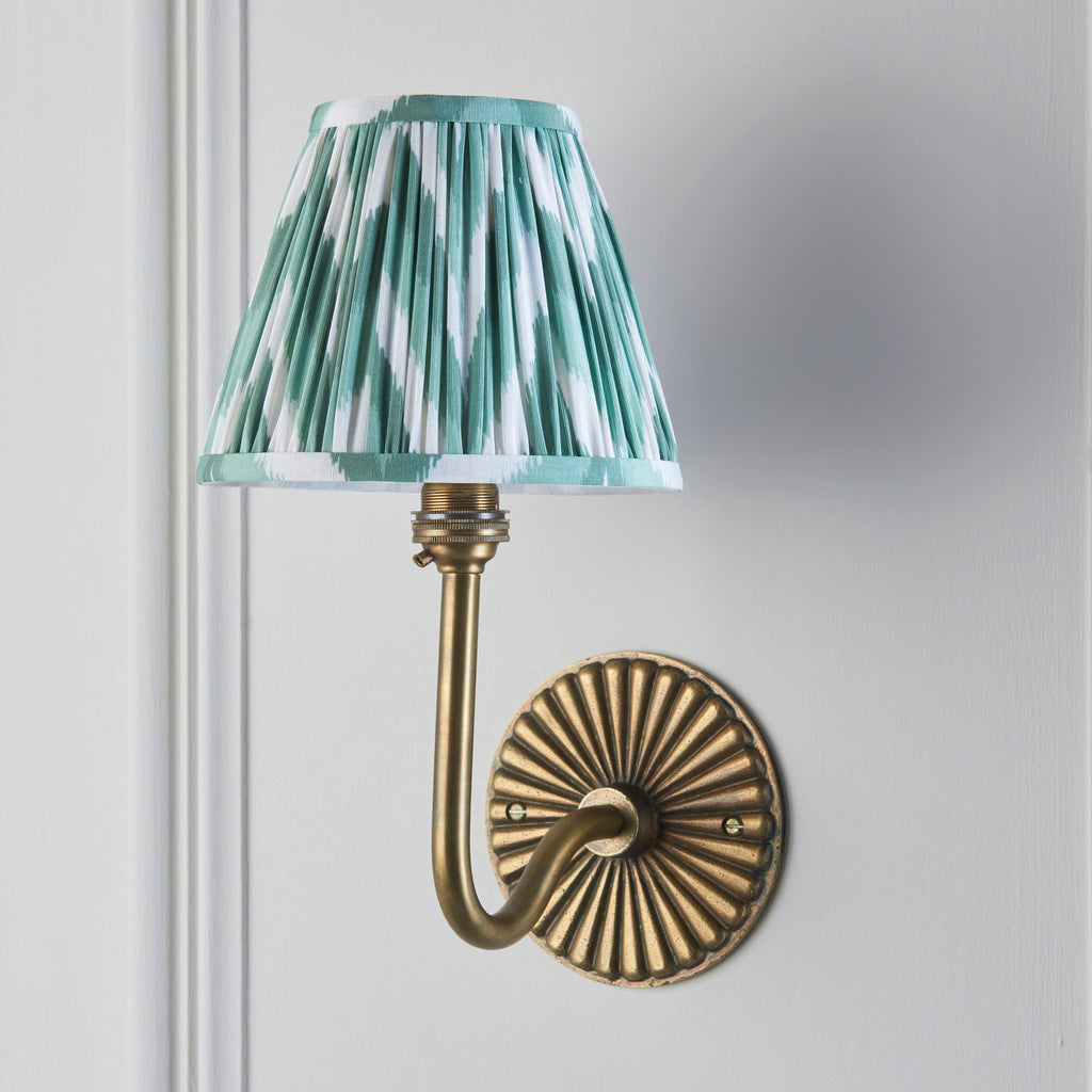 115292 Dahlia Swan & Zigzag 16cm Wall Light Brass Green