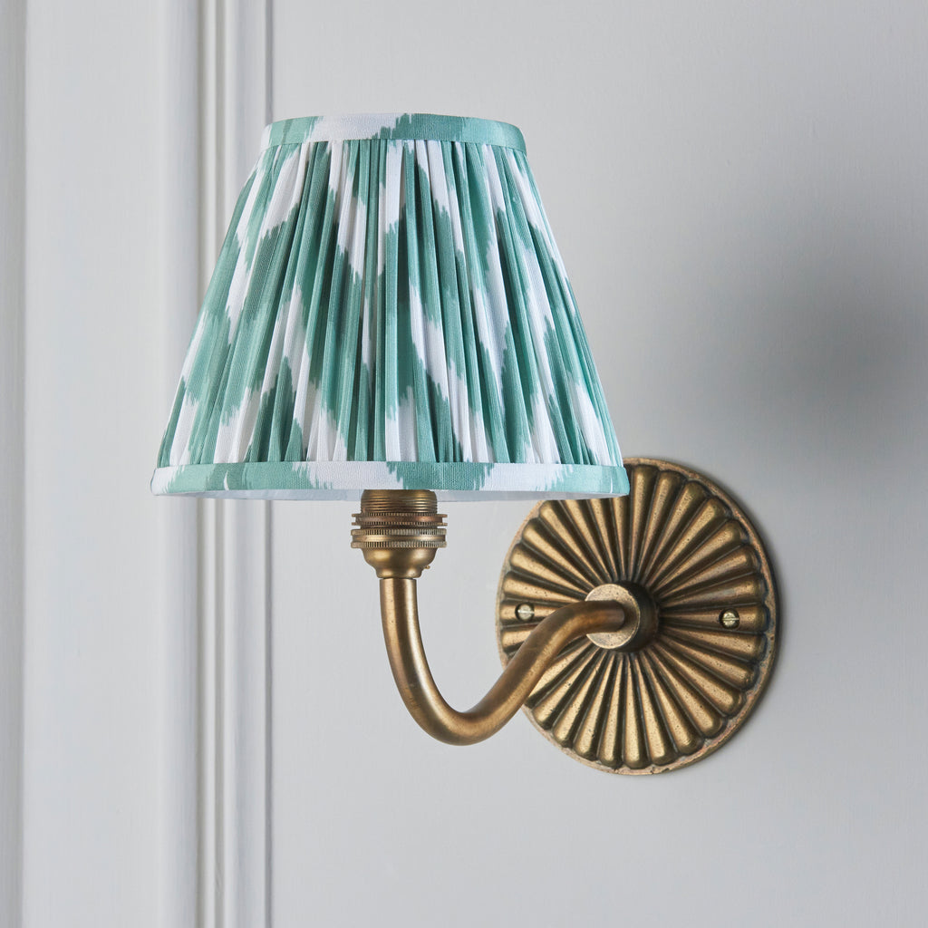 115308 Dahlia Curve & Zigzag 16cm Wall Light Brass Green