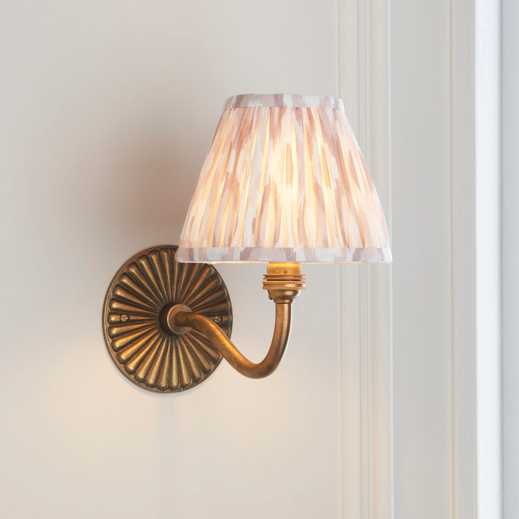 115314 Dahlia Curve & Ikat 16cm Wall Light Brass