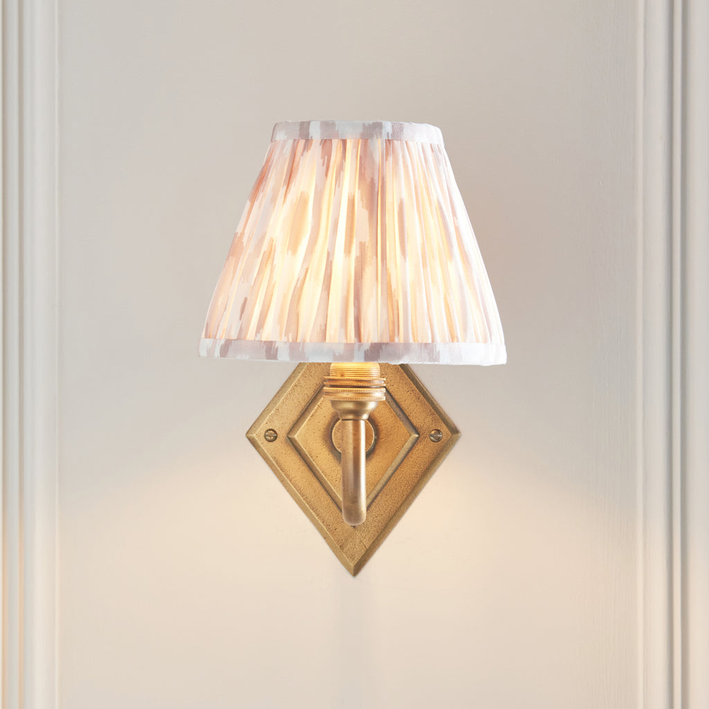 115406 Diamond Curve & Ikat 16cm Wall Light Brass