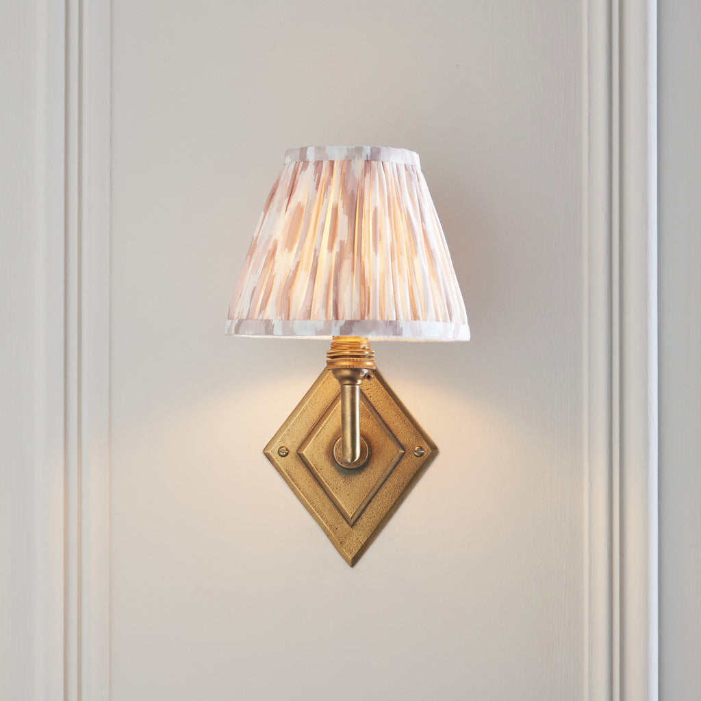 115422 Diamond Angle & Ikat 16cm Wall Light Brass