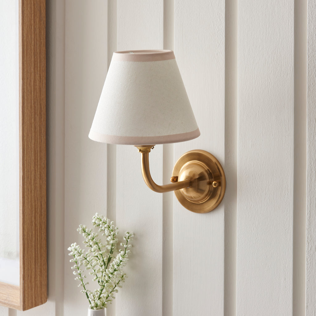 115600 Dome Arc & Ivy 16cm Wall Light Brass White