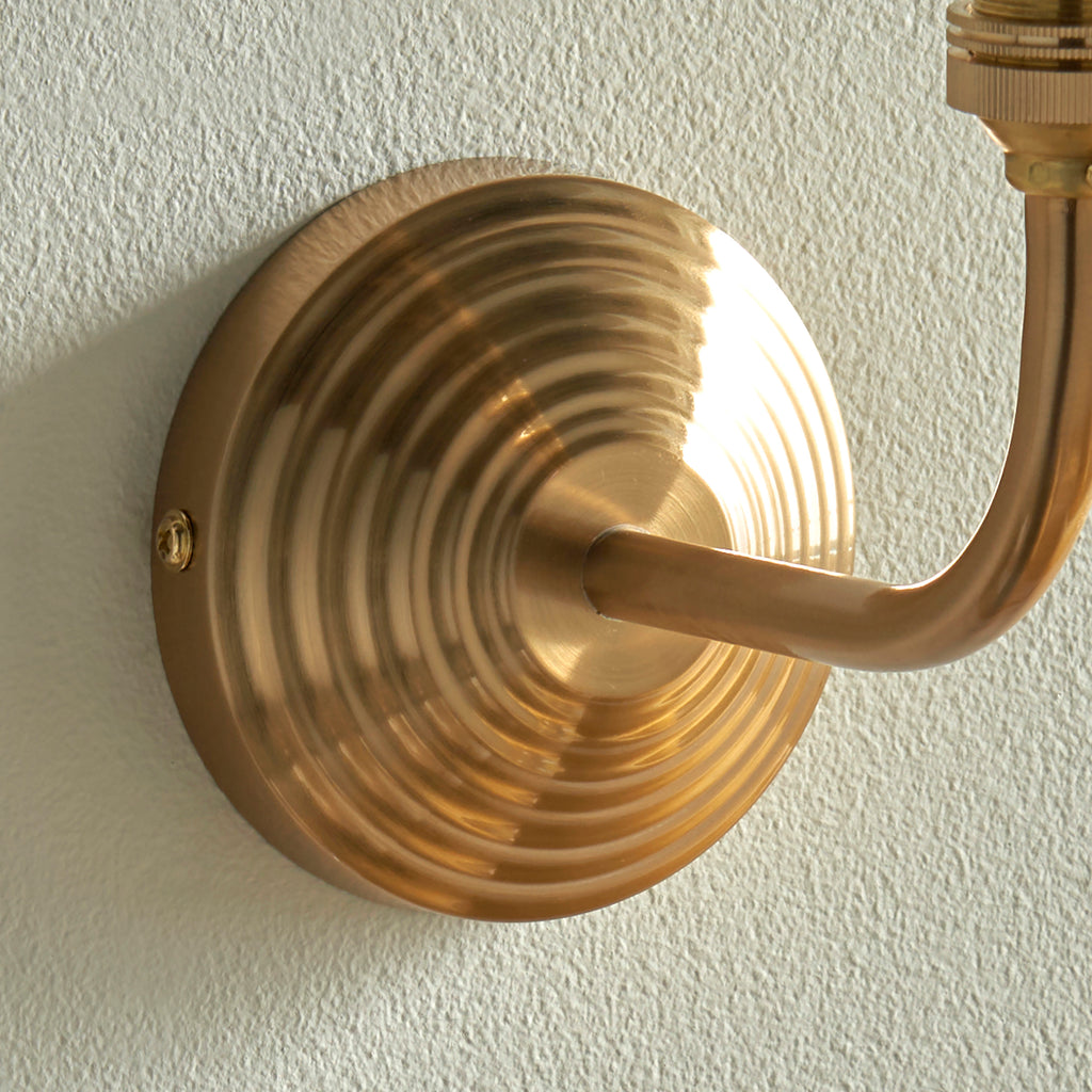115677 Obelisk Arc & Ripple Wall Light With 16cm Grey Shade (S)