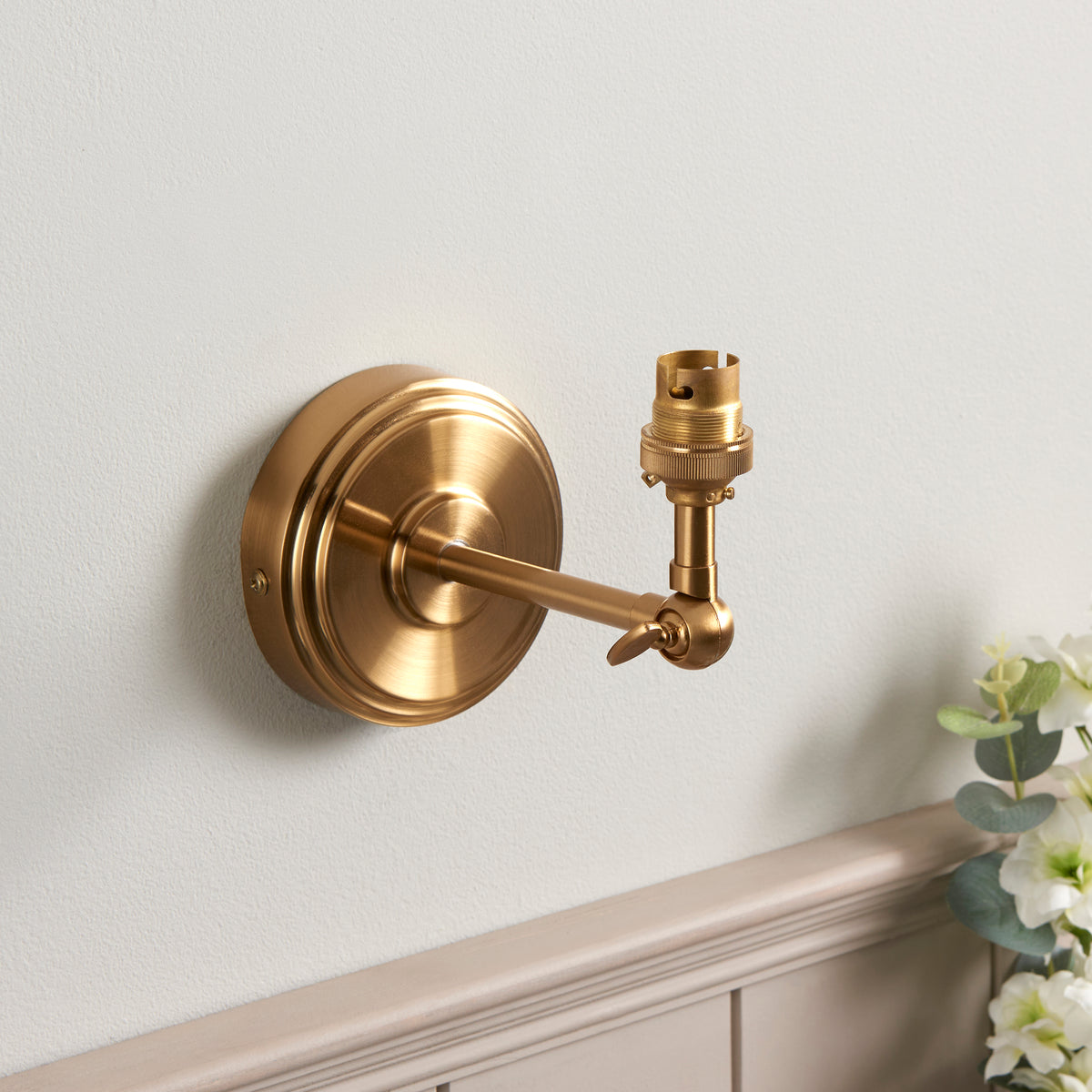 115780 Step Wing & Ripple 16cm Wall Light Brass Grey