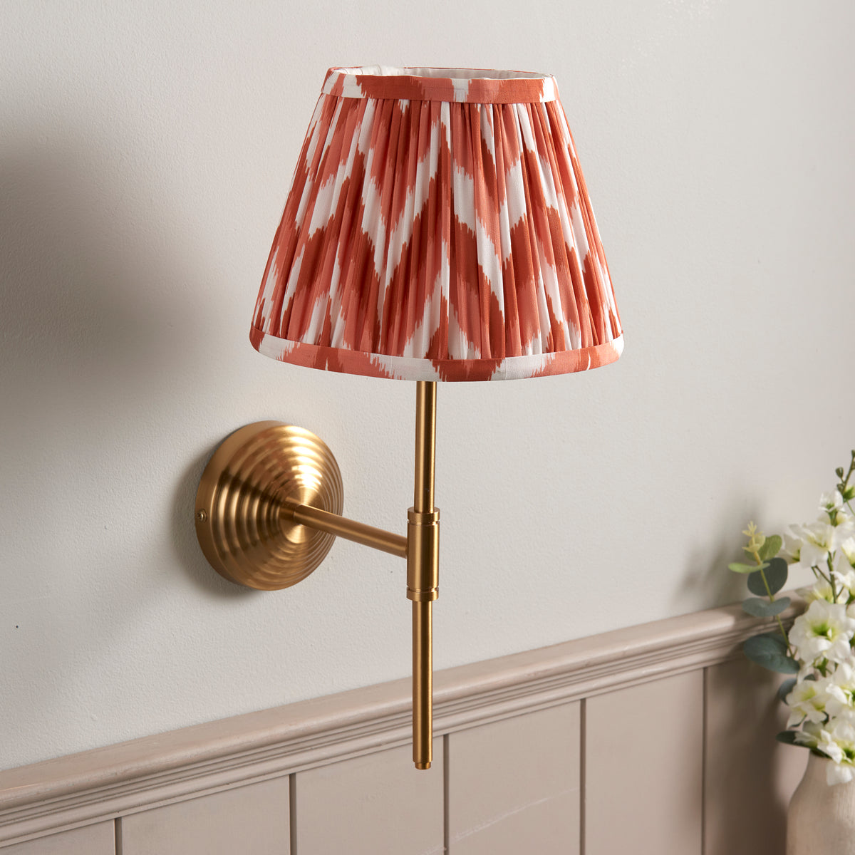116021 Obelisk T Bar & Zigzag 20cm Wall Light Brass Orange
