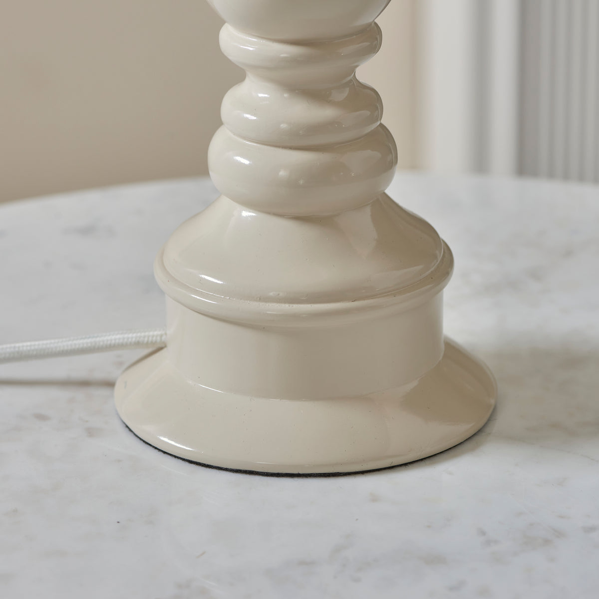 116330 Myrtle & Ikat 25cm Table Lamp White