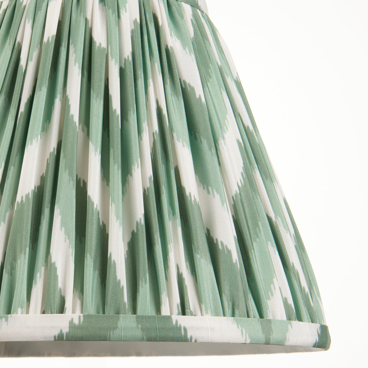 116337 Myrtle & Zigzag 25cm Table Lamp Green
