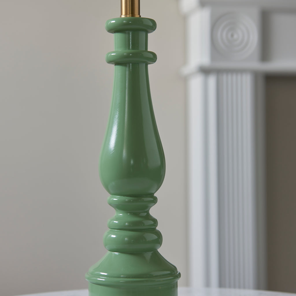 116341 Myrtle & Ivy 25cm Table Lamp Green White