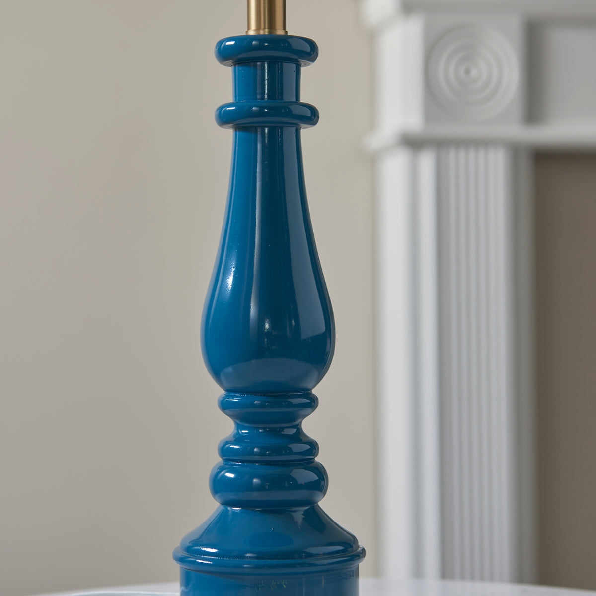 116353 Myrtle & Ivy 25cm Table Lamp Blue White