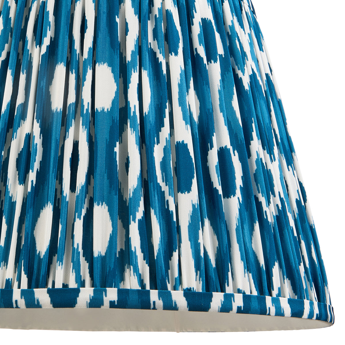 116392 Bobble & Ikat 35cm Table Lamp White Blue