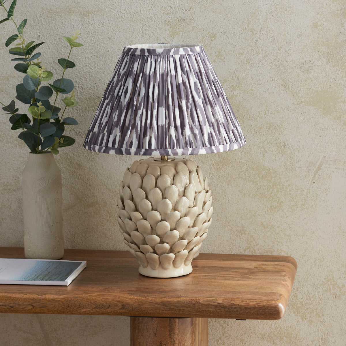 116418 Layered Leaf & Ikat 30cm Table Lamp Ivory Grey
