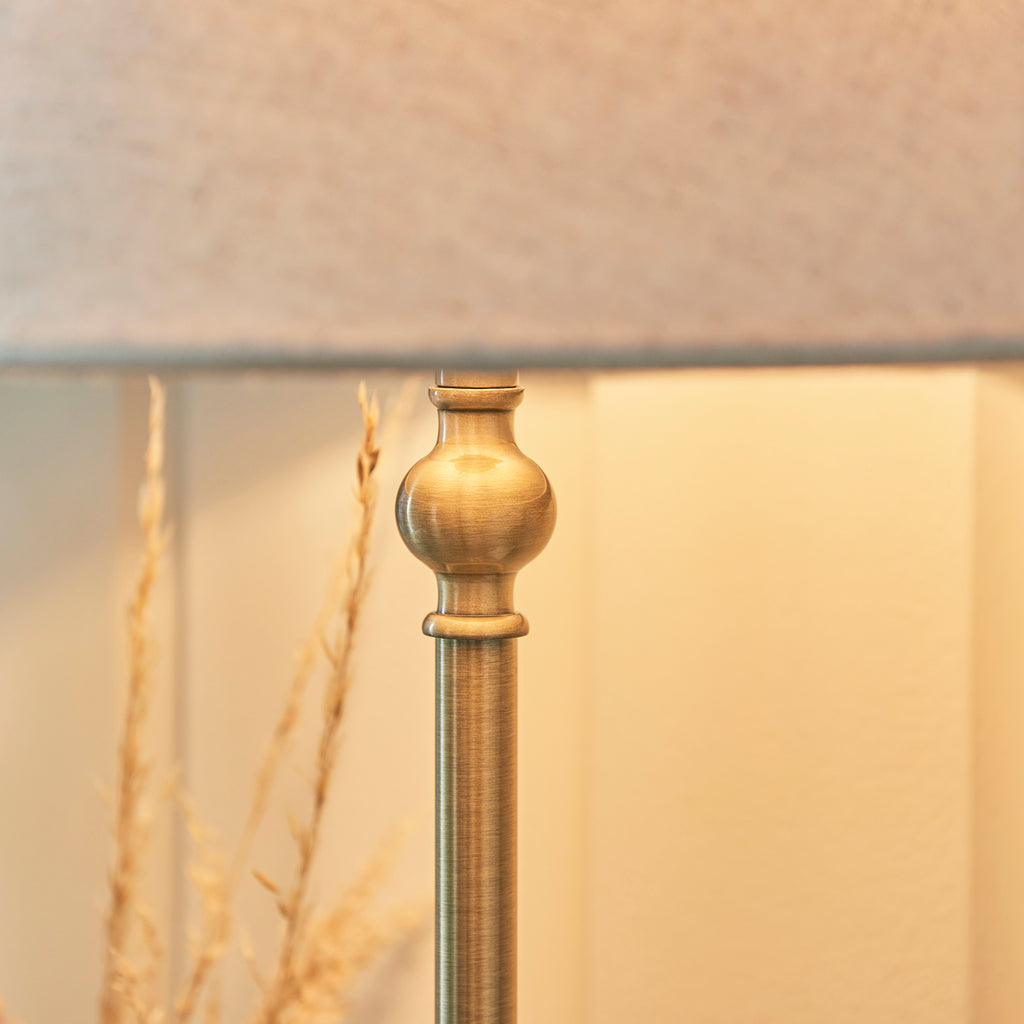 117829 Lille Table Lamp Brass