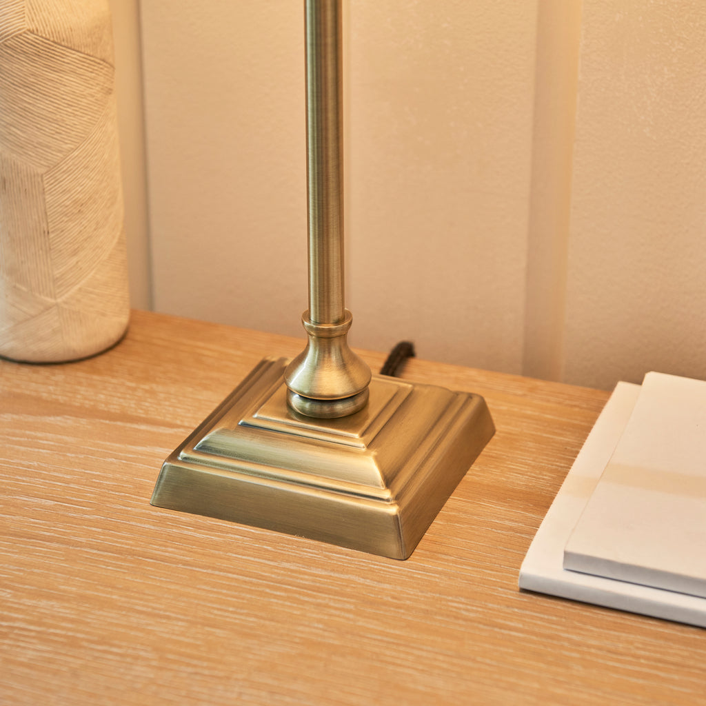 117829 Lille Table Lamp Brass