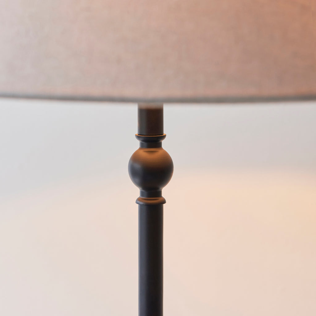 117830 Lille Floor Lamp Black