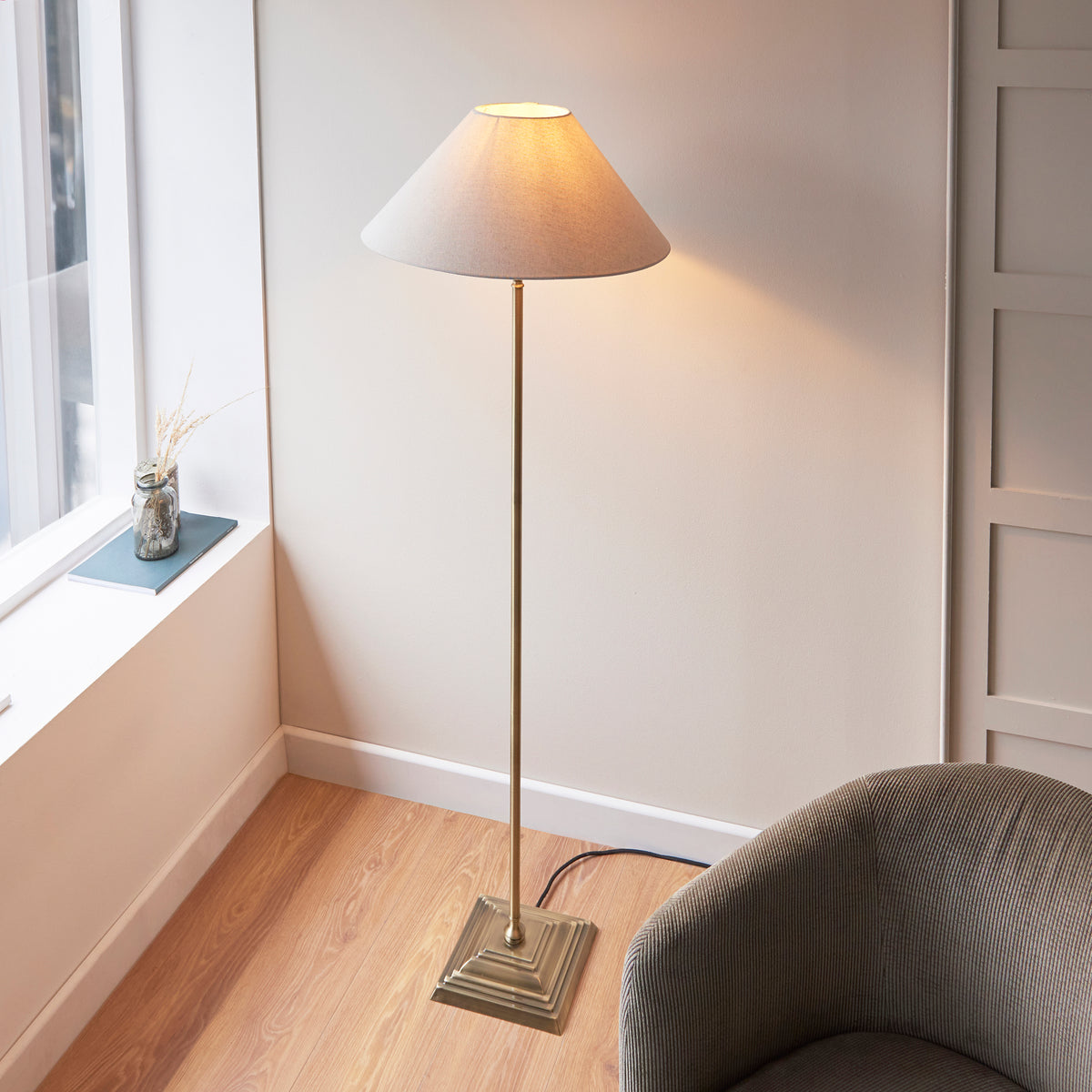117831 Lille Floor Lamp Brass
