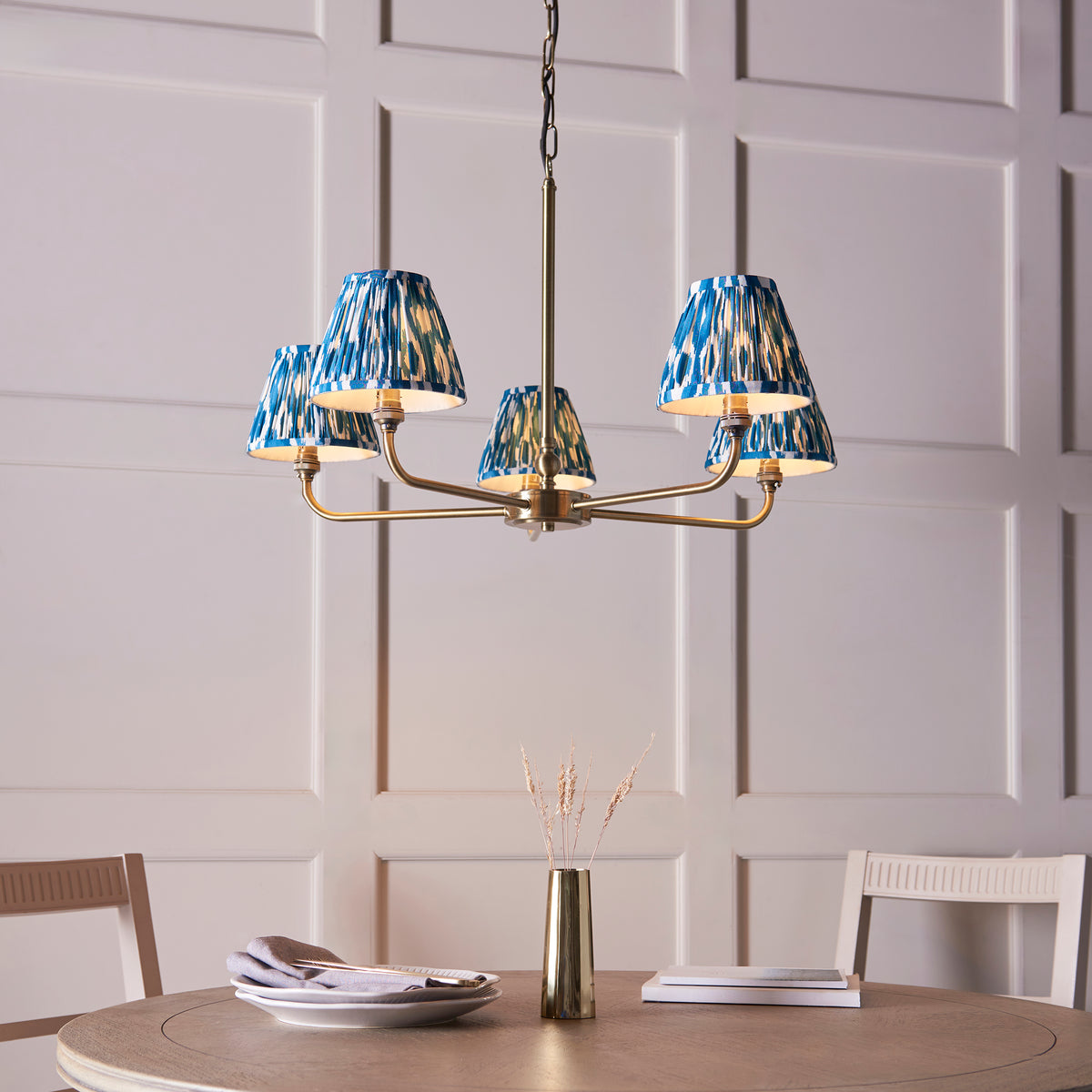 118054 Lille & Ikat 16m 5 Light Pendant Brass Blue