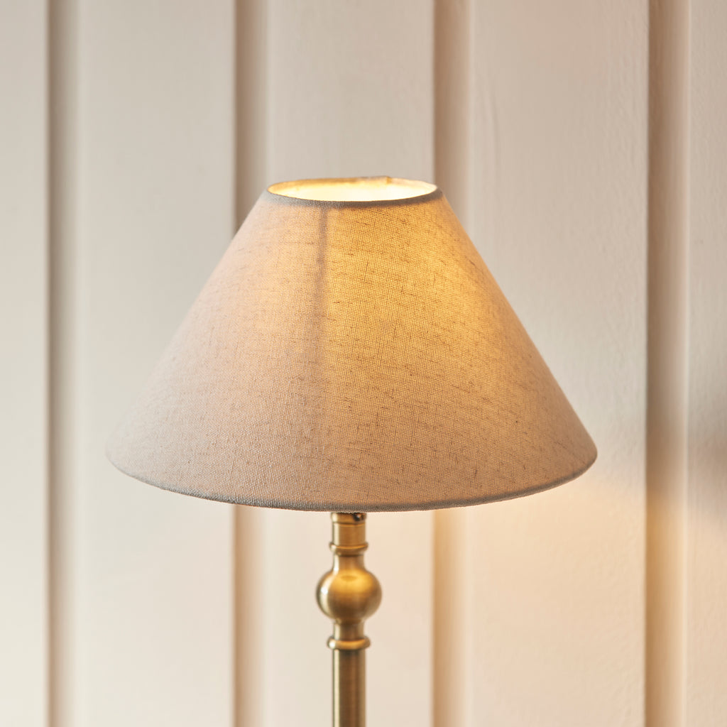 118122 Lille Table Lamp Brass