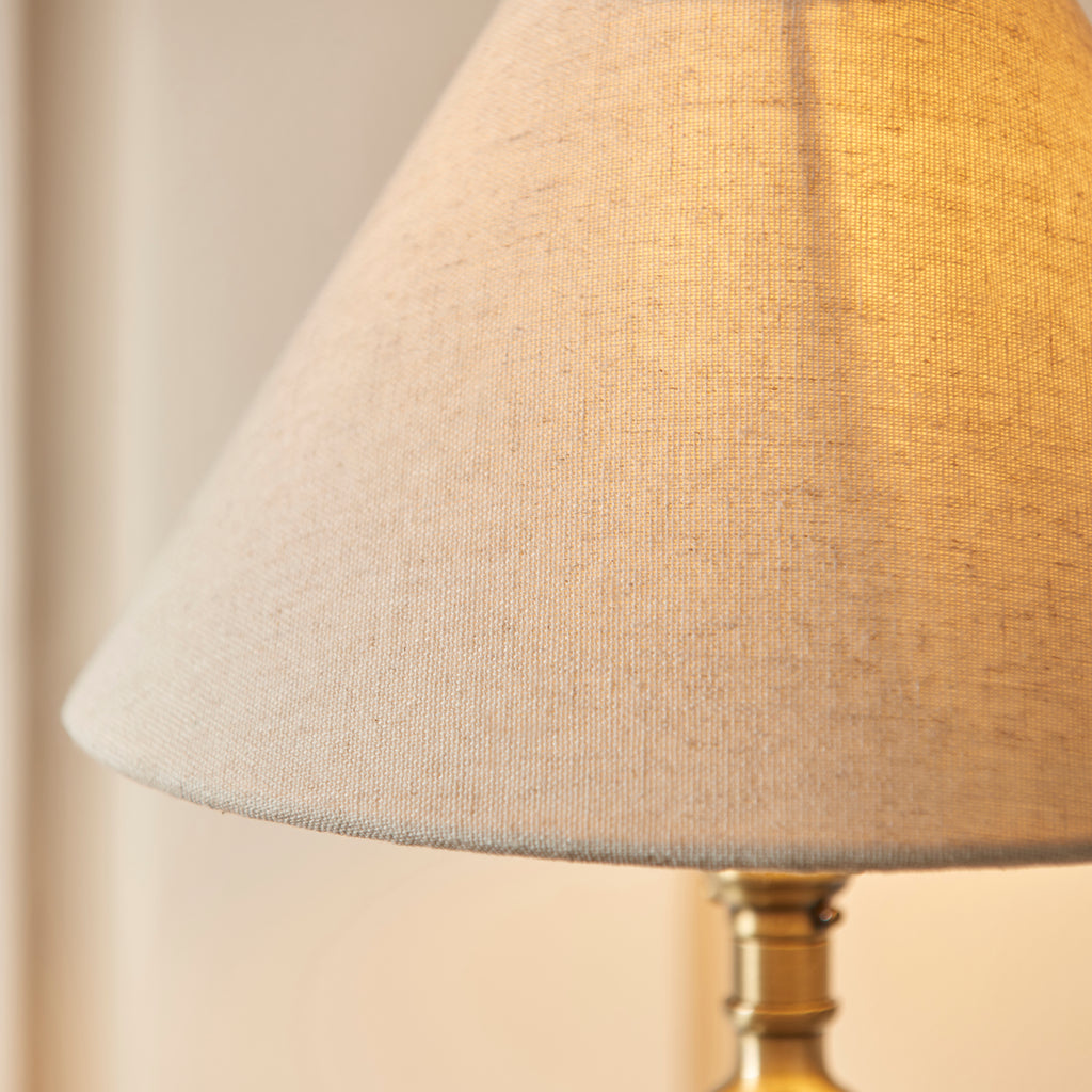 118122 Lille Table Lamp Brass