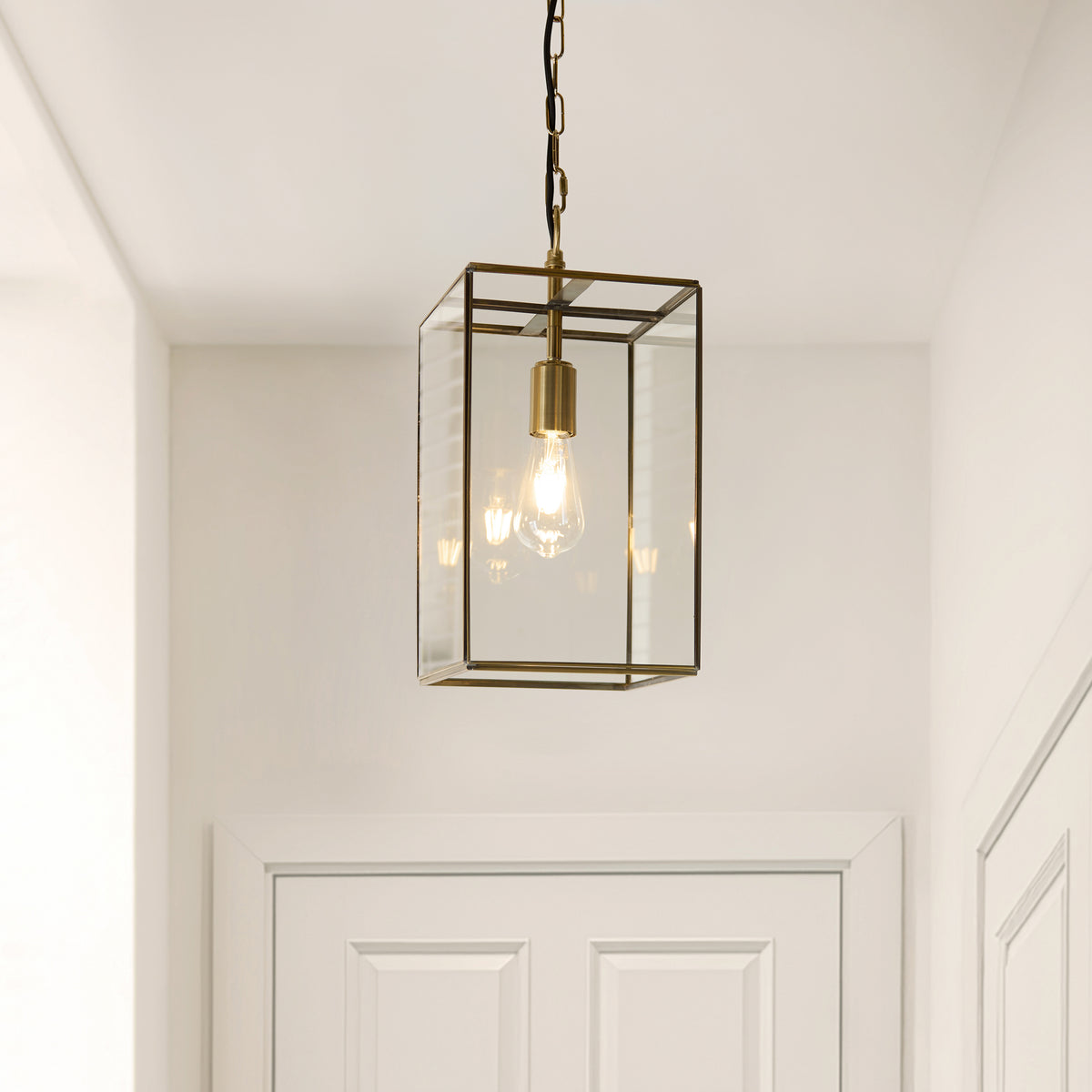 119141 Hammond Grand Pendant Brass