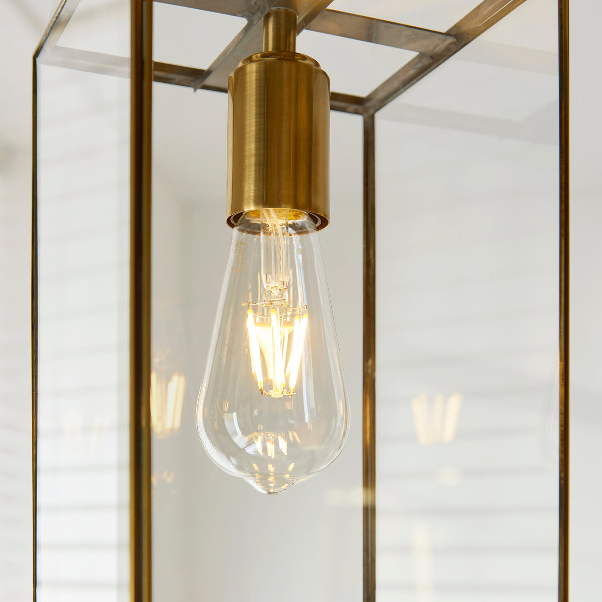 119142 Hammond Pendant Brass