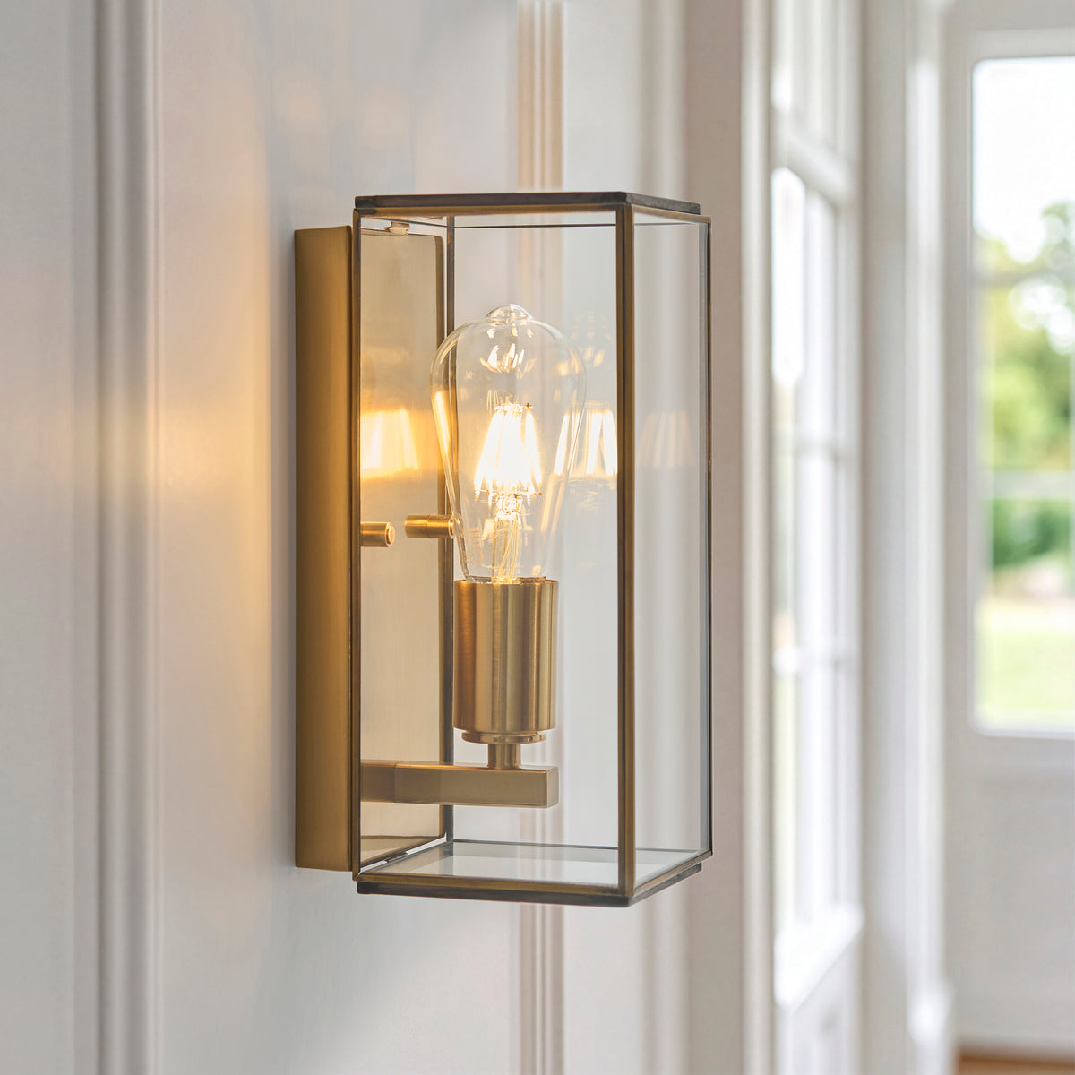 119144 Hammond Wall Light Brass