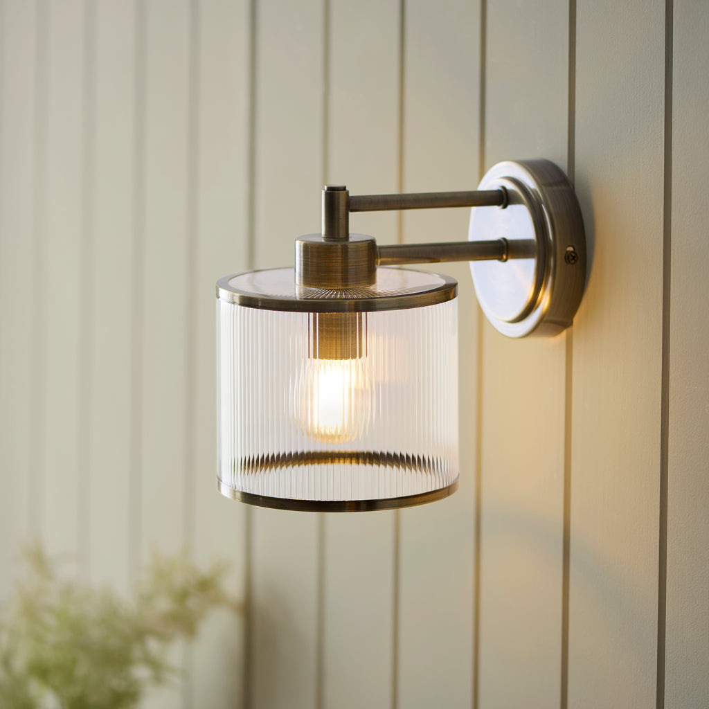 120144 Ridgeton Wall Light Brass