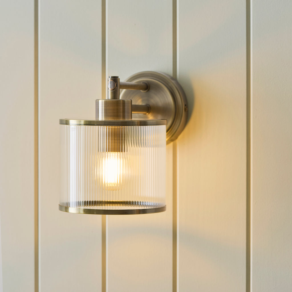 120144 Ridgeton Wall Light Brass