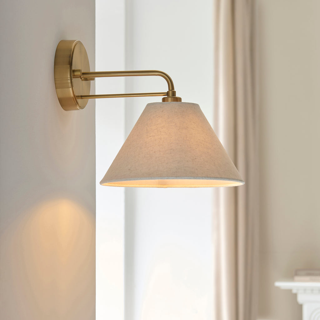 120306 Wallbridge Wall Light Brass