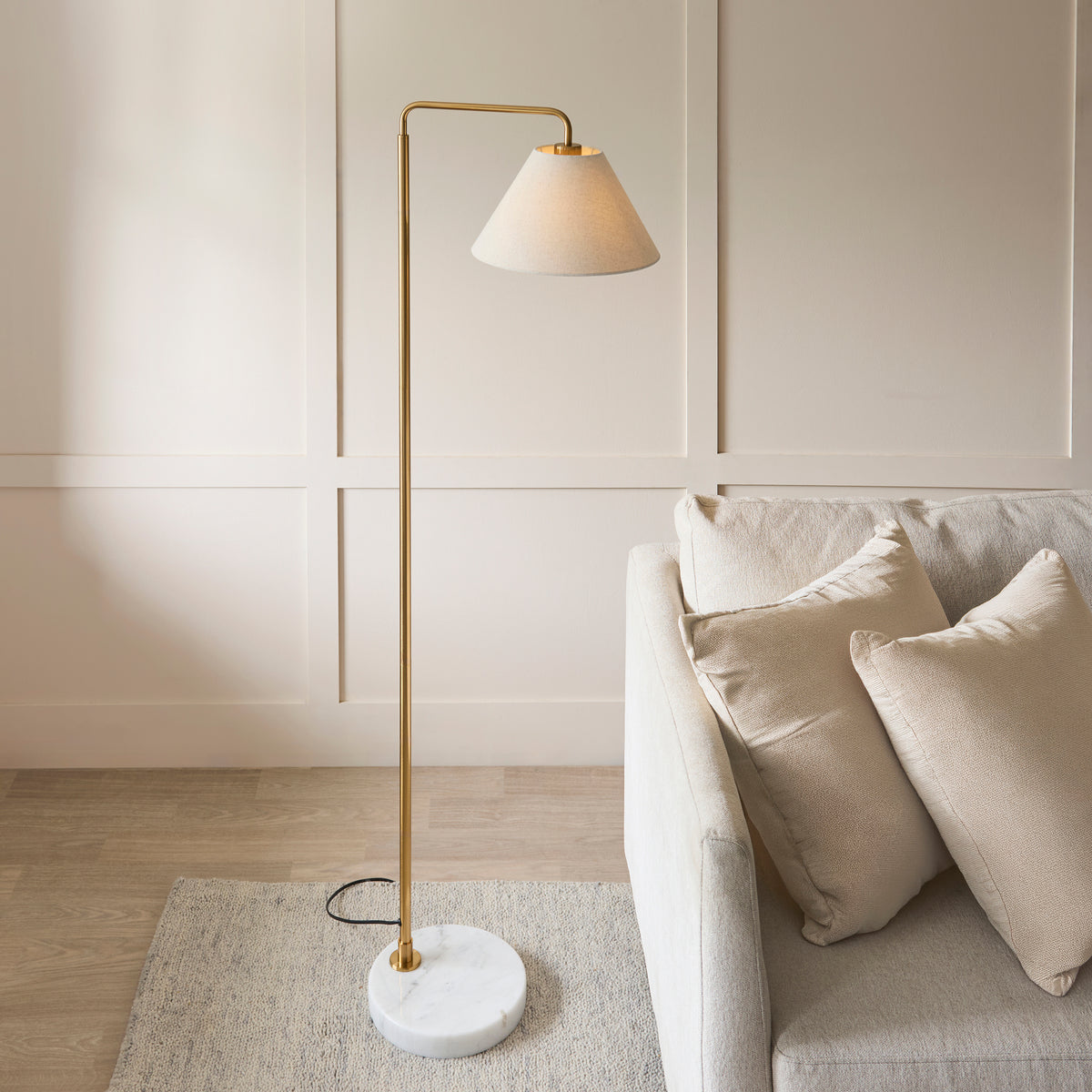 120743 Wallbridge Floor Lamp Brass White