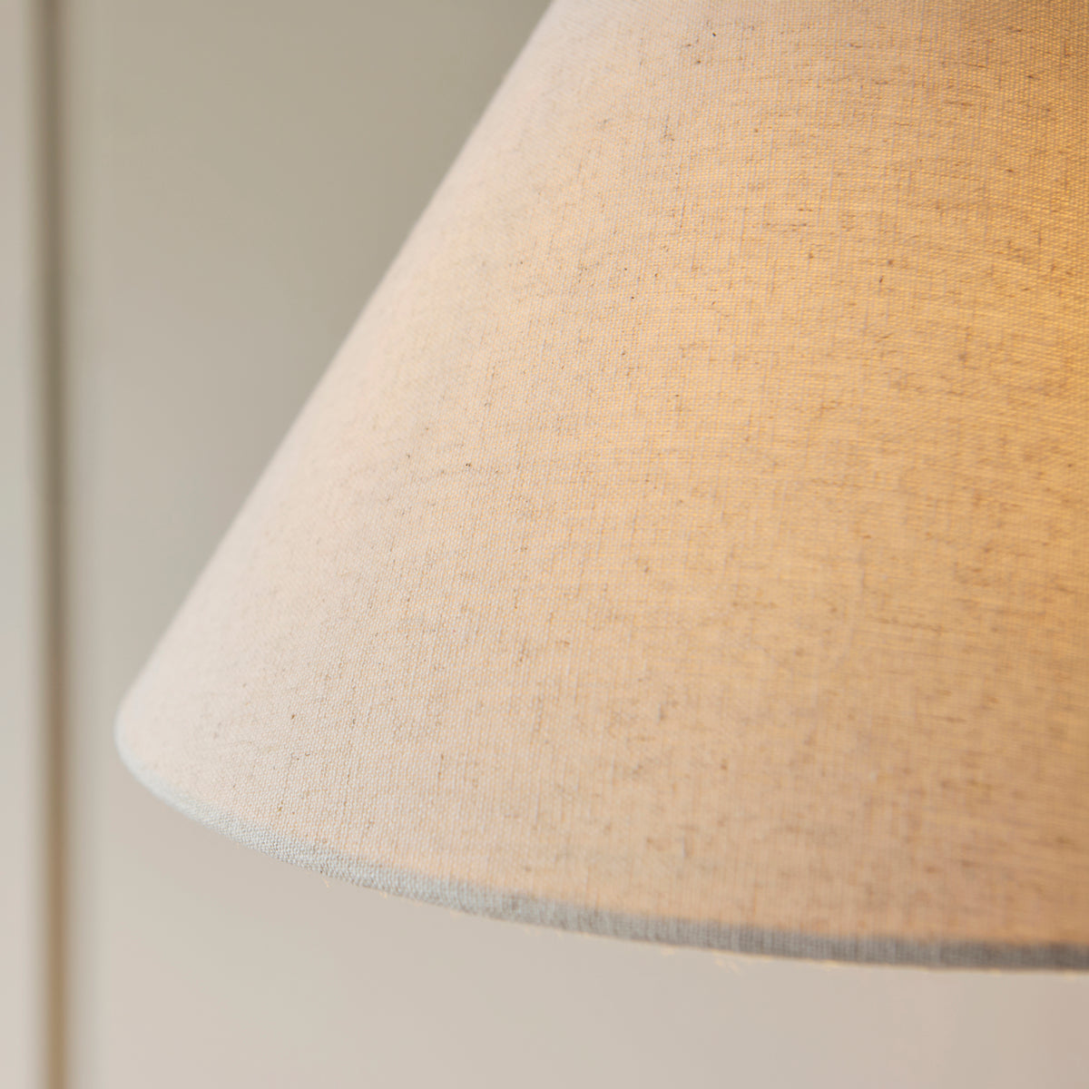 120743 Wallbridge Floor Lamp Brass White