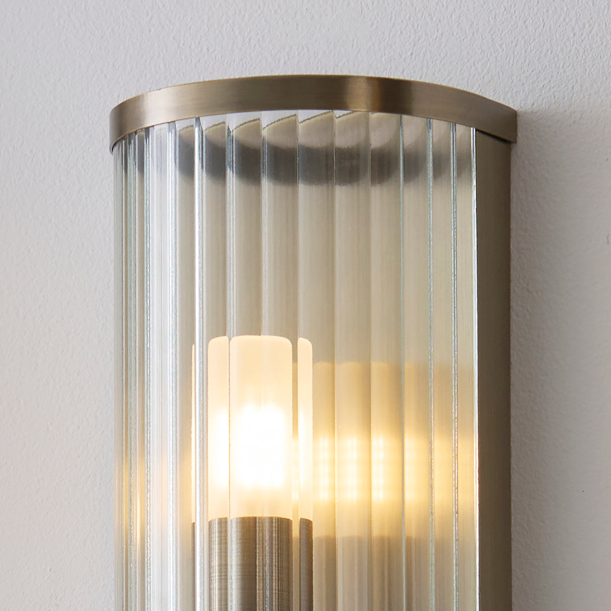 120851 Ridgeton IP44 Bathroom Wall Light Brass