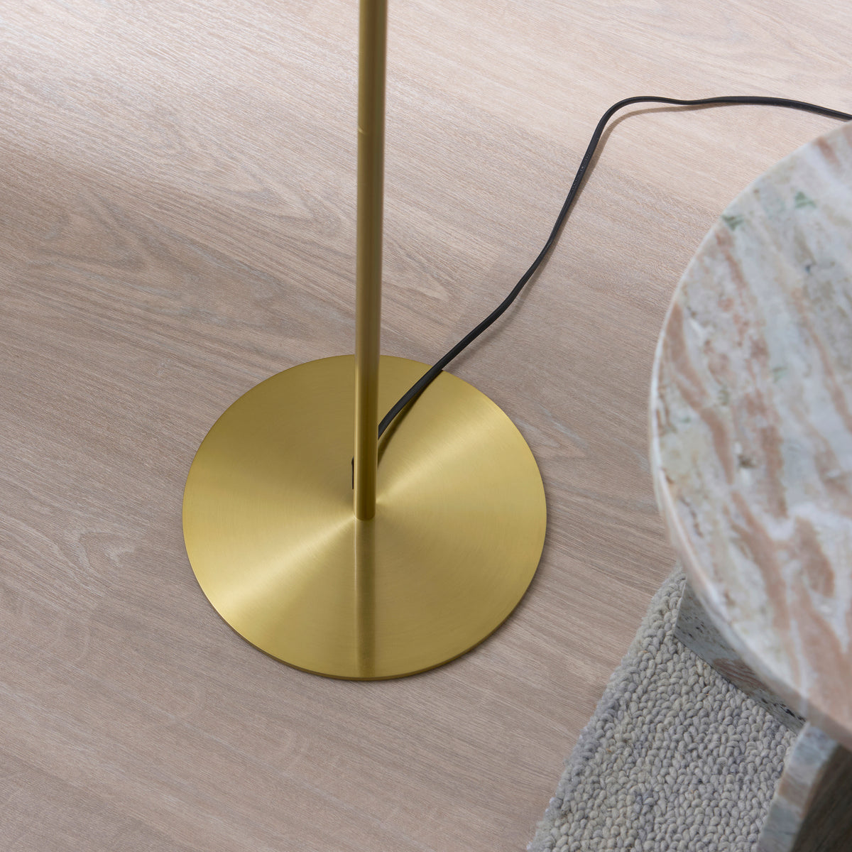 121070 Lyon Floor Lamp Brass