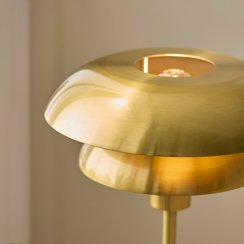 121076 Lyon Table Lamp Brass