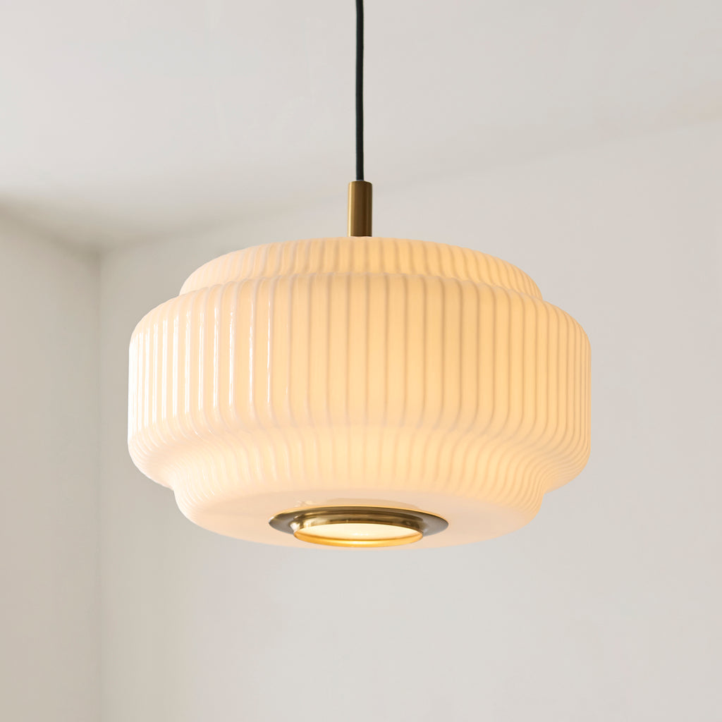 122052 Evora Pendant Brass Opal
