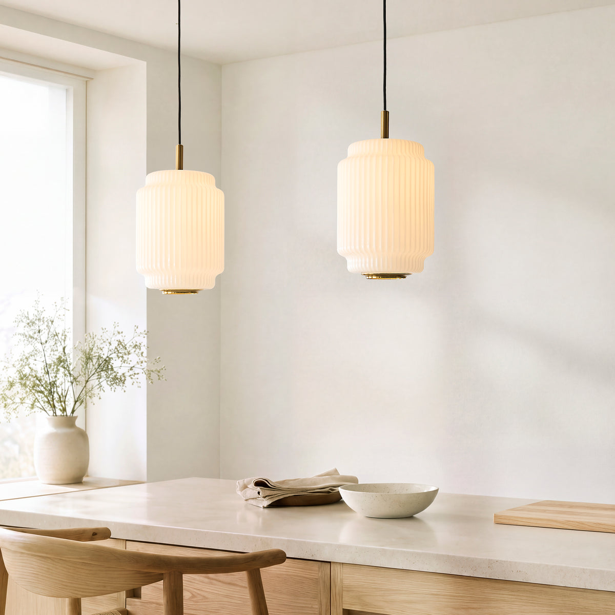 122054 Evora Pendant Brass Opal