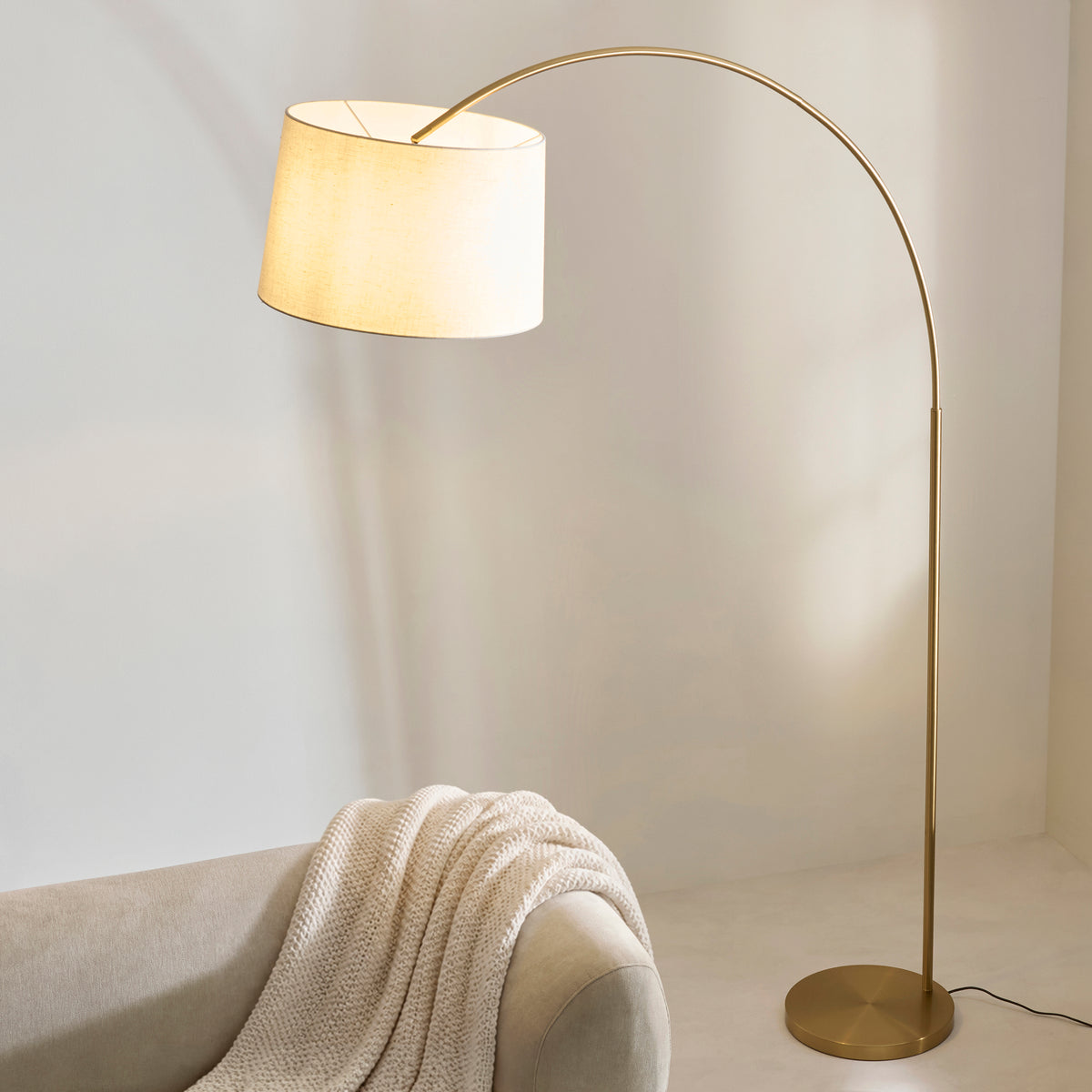 122264 Carlson XL Floor Lamp Brass